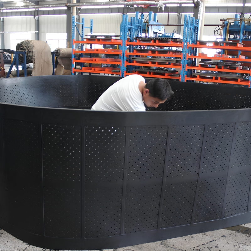 Shot blasting conveyor belt packaging for export